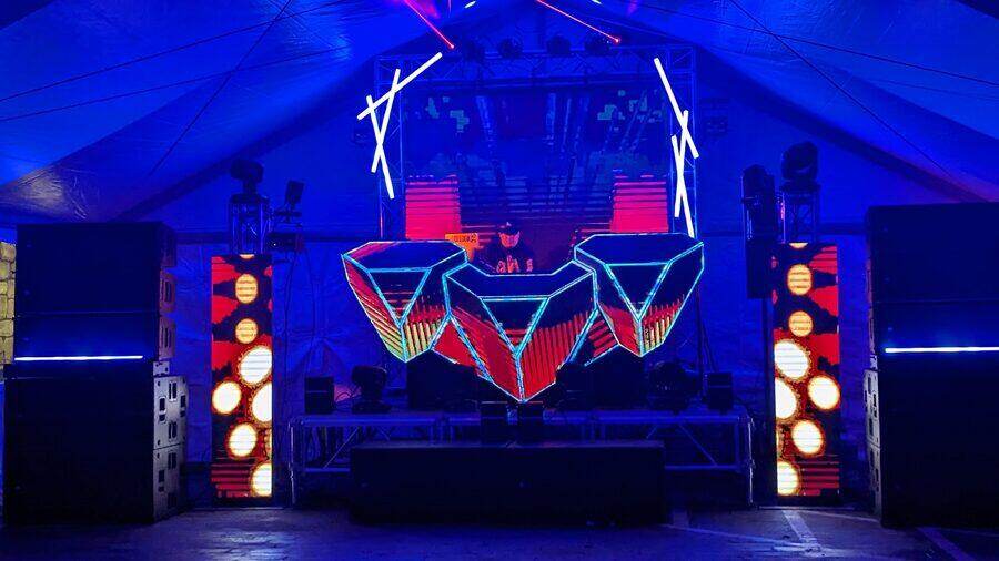 New Year's Eve stage with symmetrical lighting design