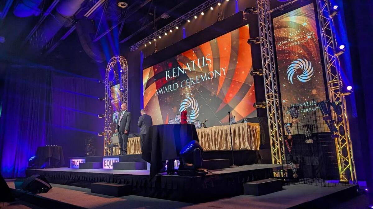 Renatus award ceremony lighting